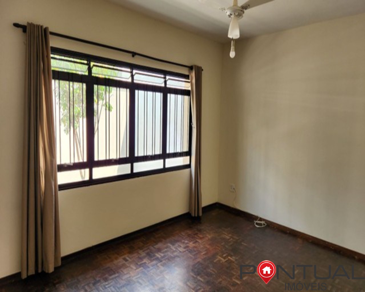 Casa à Venda Marília 3 Quartos Suíte Edícula R$ 680.000 - Próximo Chaplin! Pontual Imóveis sua imobiliária em Marília