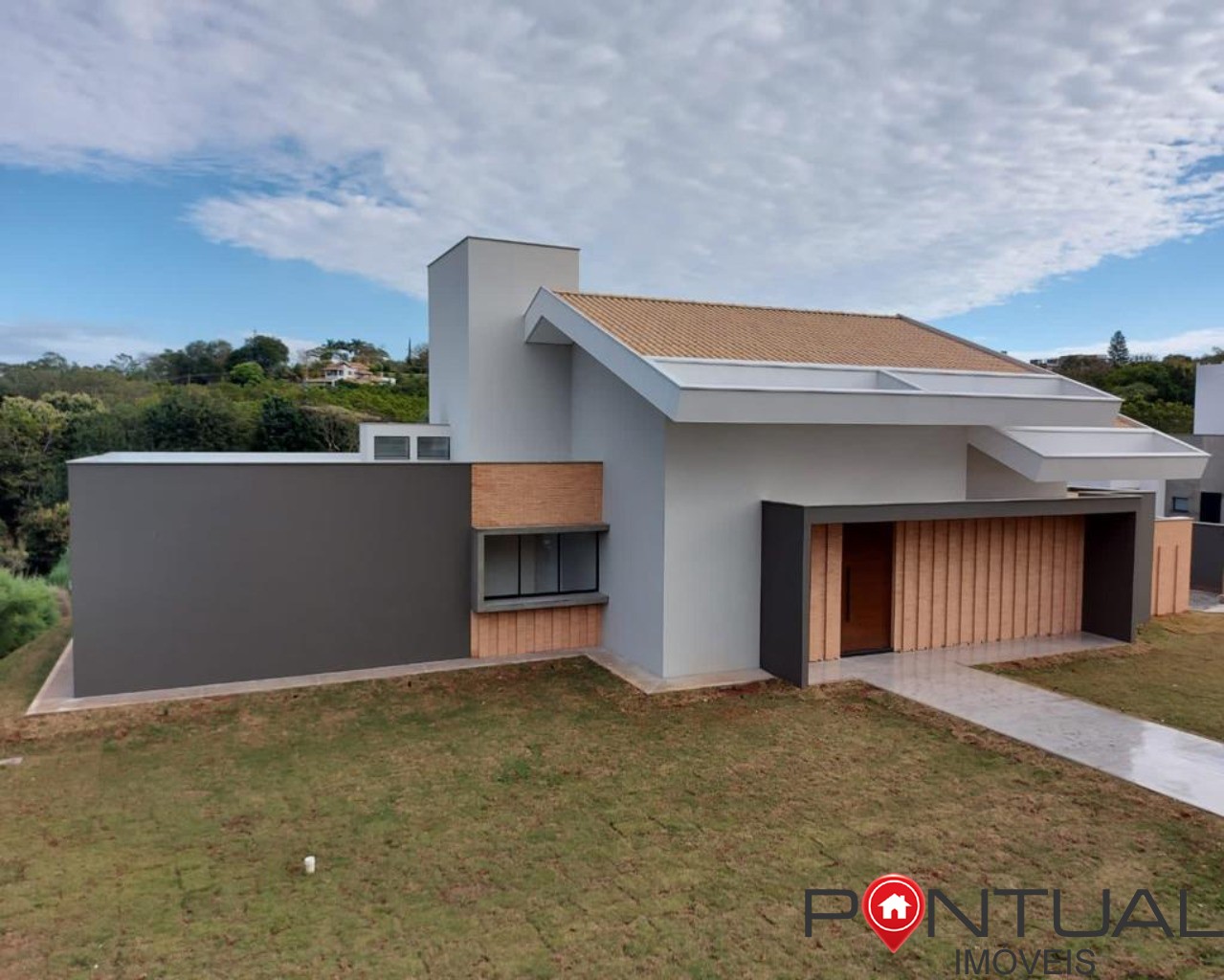 Casa Condomínio Green Valley ? Casas a venda em Marília Pontual Imóveis Imobiliaria Marilia Terreno 2350m² Aceita Permuta