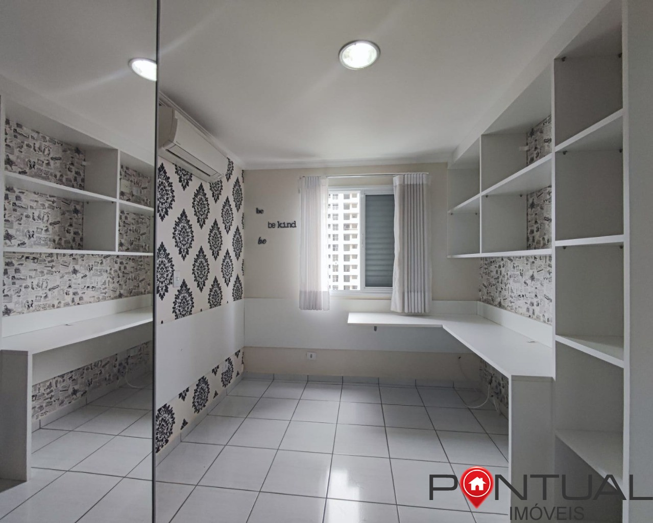 Apartamento 2 suítes venda em Marília no Edifício Manhattan Barbosa R$ 440.000 - Aceita negociação - Pontual Imóveis sua imobiliária em Marília
