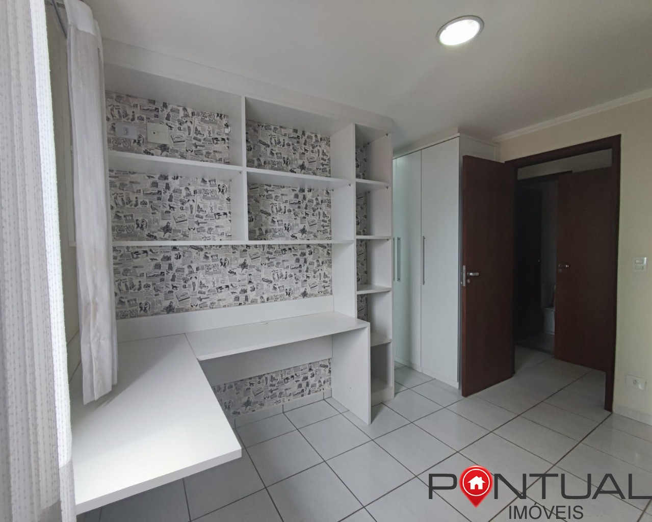 Apartamento 2 suítes venda em Marília no Edifício Manhattan Barbosa R$ 440.000 - Aceita negociação - Pontual Imóveis sua imobiliária em Marília
