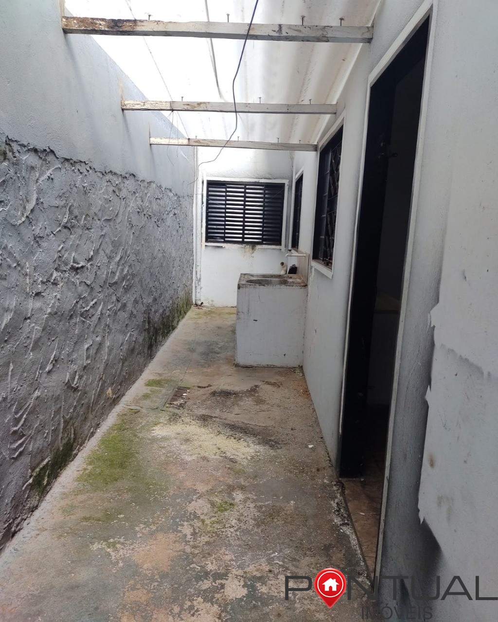 Casa à venda em Marília-SP no bairro Palmital. Confira!