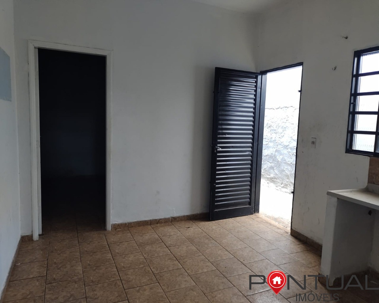 Casa à venda em Marília-SP no bairro Palmital. Confira!