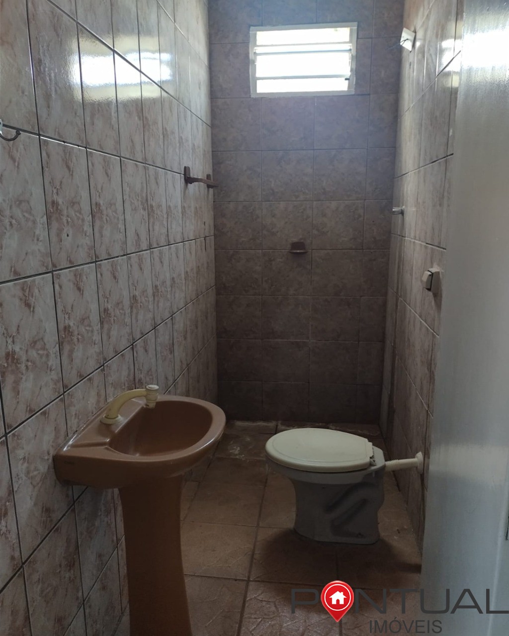 Casa à venda em Marília-SP no bairro Palmital. Confira!