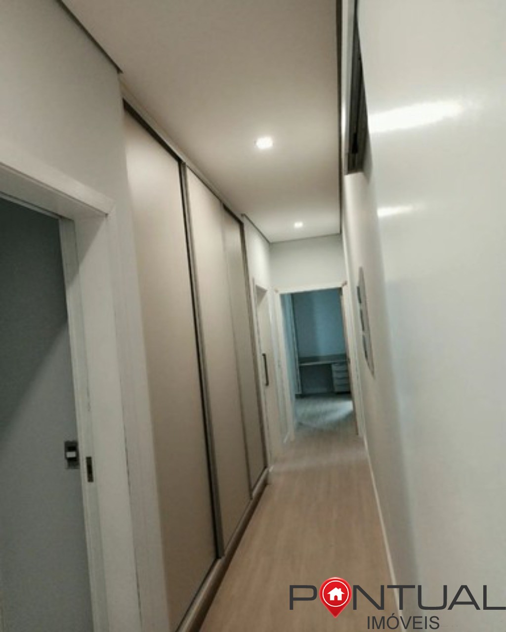 Casa a venda em Marília com 3 Suítes no Condomínio Verana