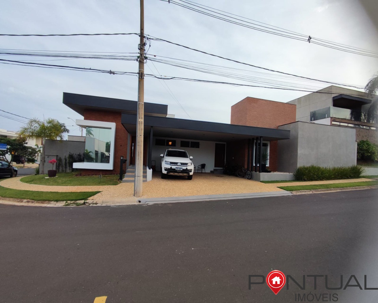 Casa à venda no condomínio reserva esmeralda em marília sp -