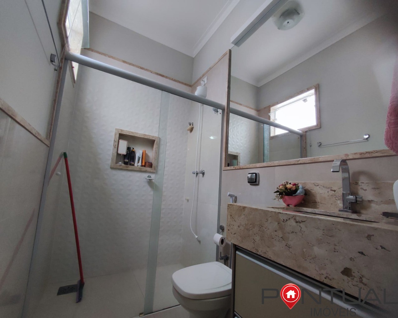 Casa à venda no condomínio reserva esmeralda em marília sp -