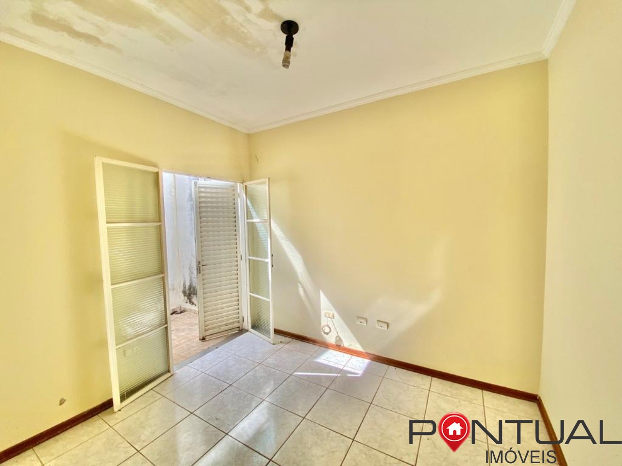 Casa à venda em marília na região do jardim bandeirantes. Co
