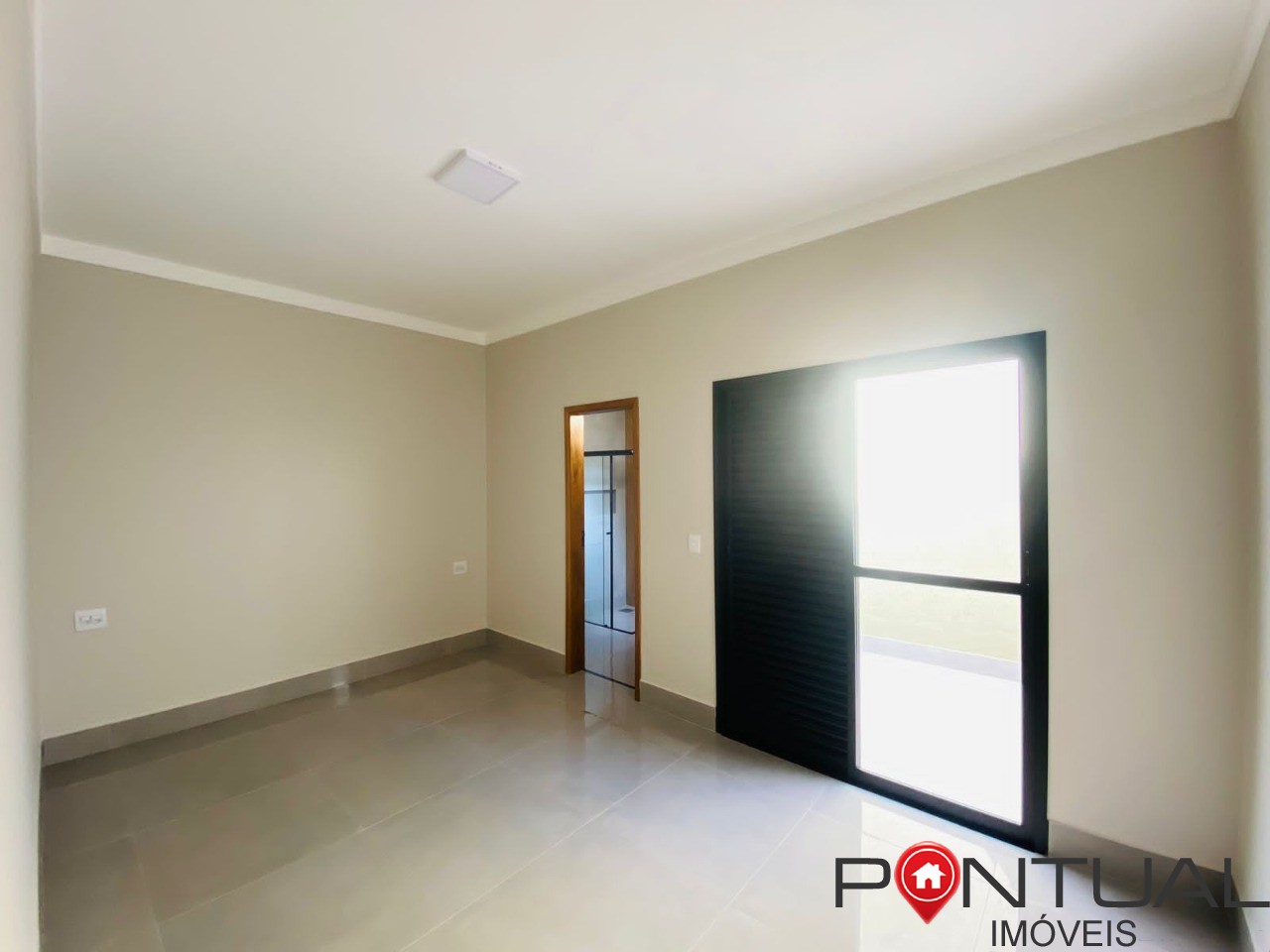 Casa à venda no bairro jardim planalto em marília. Venha con