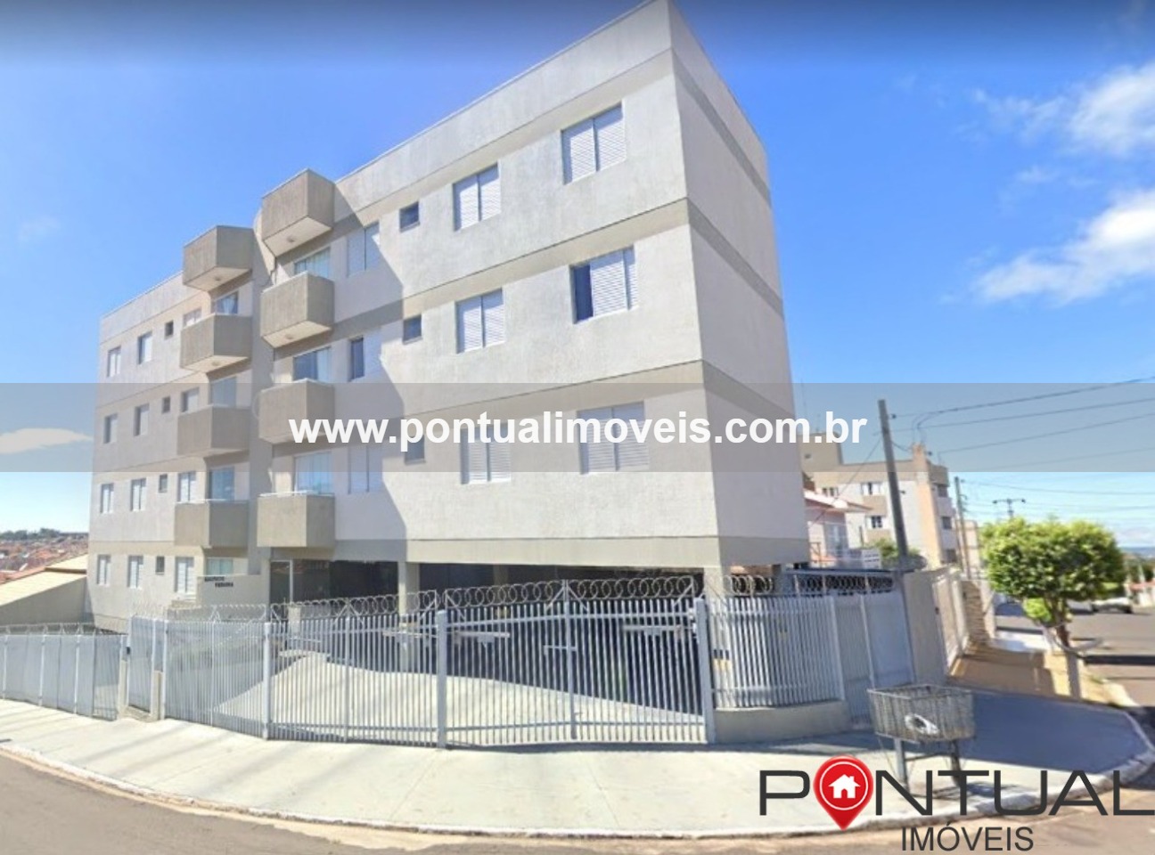 Apartamento à venda com 3 quartos e 2 vagas de garagem no ja