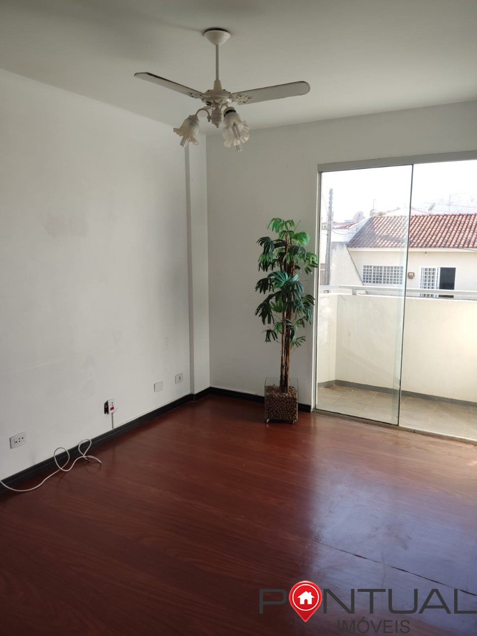Apartamento à venda com 3 quartos e 2 vagas de garagem no ja