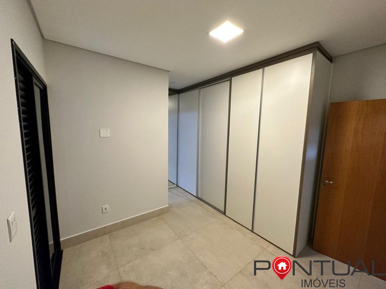 Casa à venda condomínio reserva esmeralda marília sp - 3 suí