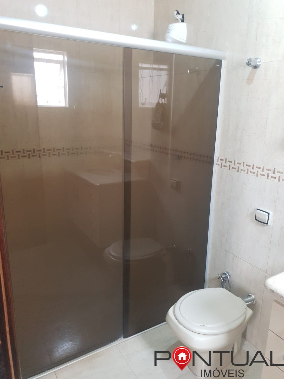Casa à Venda Professor José Augusto Marília SP - 3 Quartos 1 Suíte - R$ 480.000 Negociável - 170m² com Edícula. Compre com imobiliária Pontual Marília