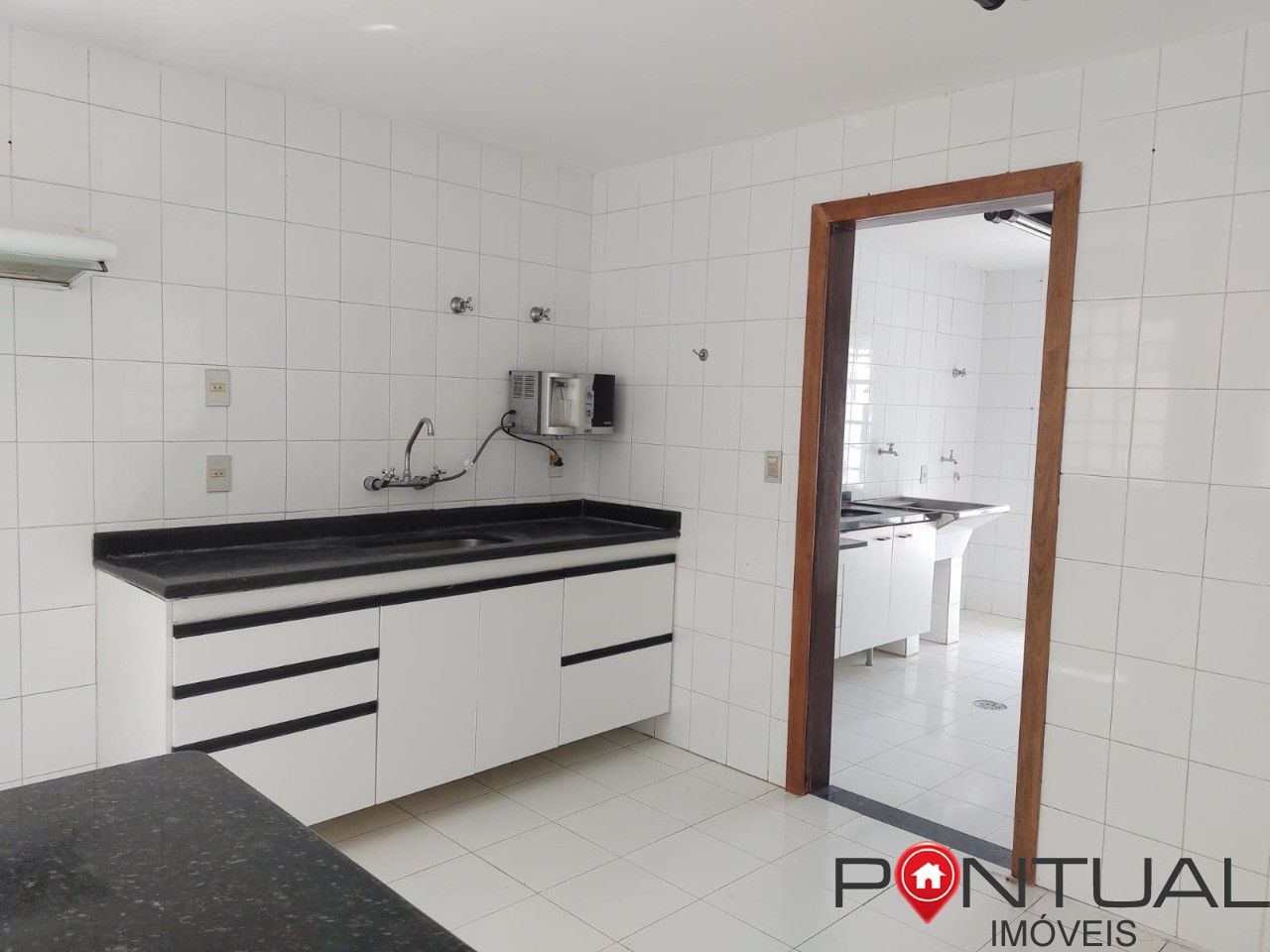 Casa à venda jardim maria izabel 3 quartos suíte área gourme