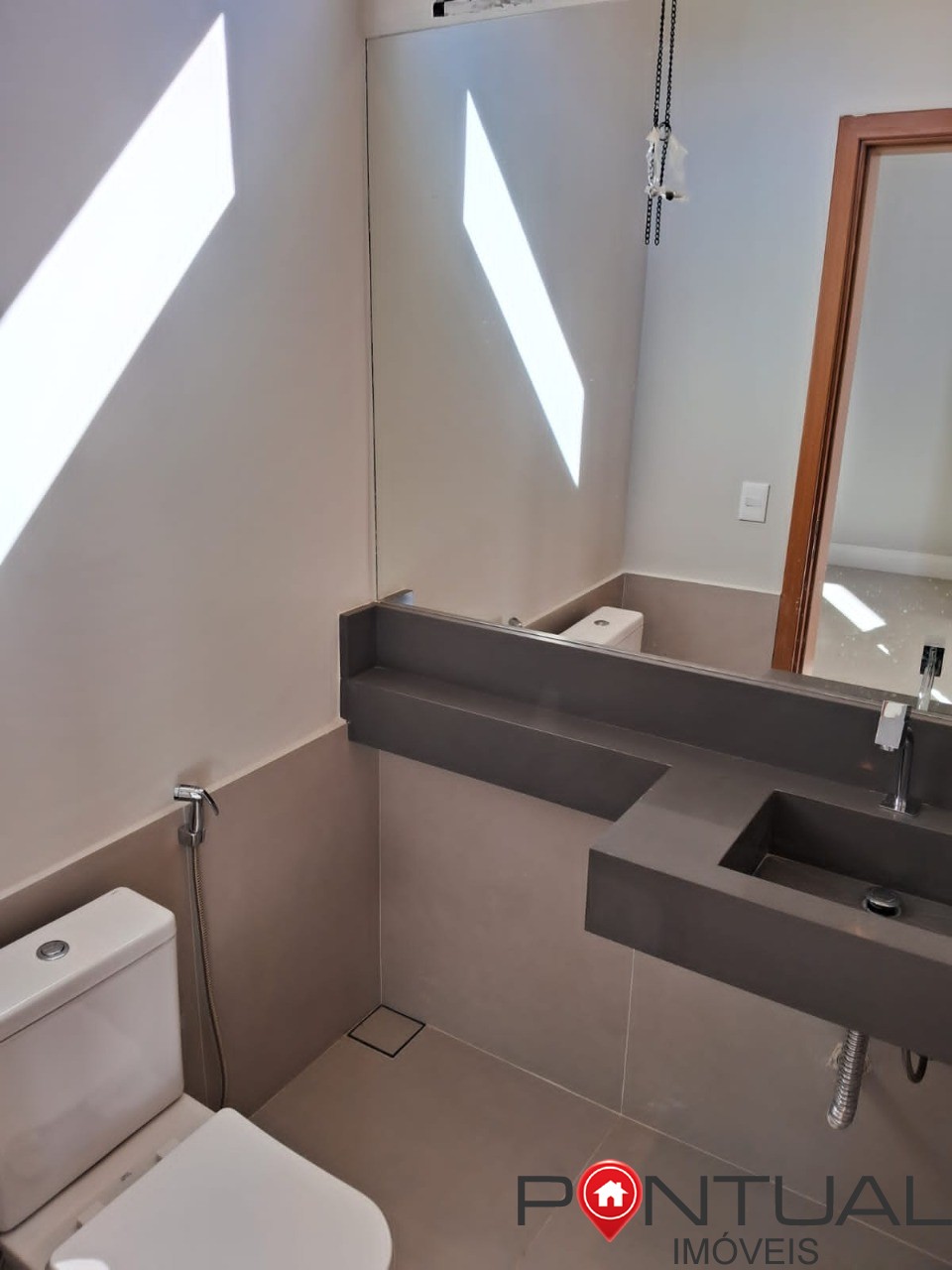 Casa à venda Marília Terras da Fazenda Casa luxo piscina aquecida 3 suítes energia solar Pontual Imóveis - sua Imobiliária em Marília de confiança