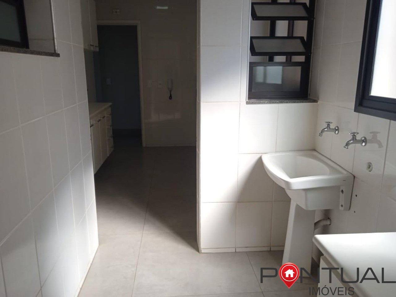 Marília-SP Apartamento à Venda no Bairro Boa Vista com 3 Quartos, 1 Suíte e 2 Vagas de Garagem. Venha conhecer!