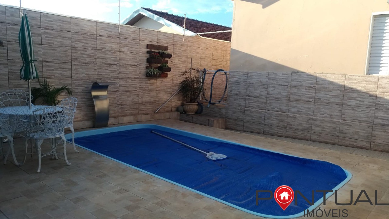 Casa à venda em marília na região do jardim bandeirantes. Ve