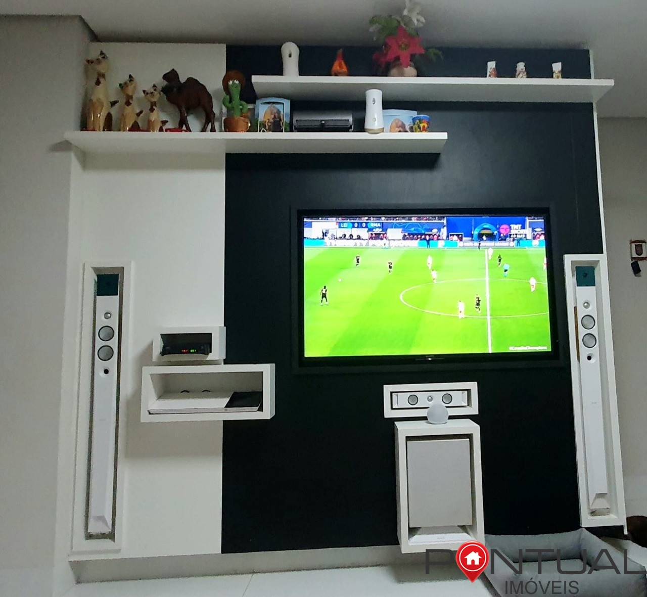 Casa em Condomínio à Venda em Marília-SP - Residencial Vale Verde: 4 quartos, 1 suíte, 3 salas, 3 vagas, 240m². Venha Conferir!