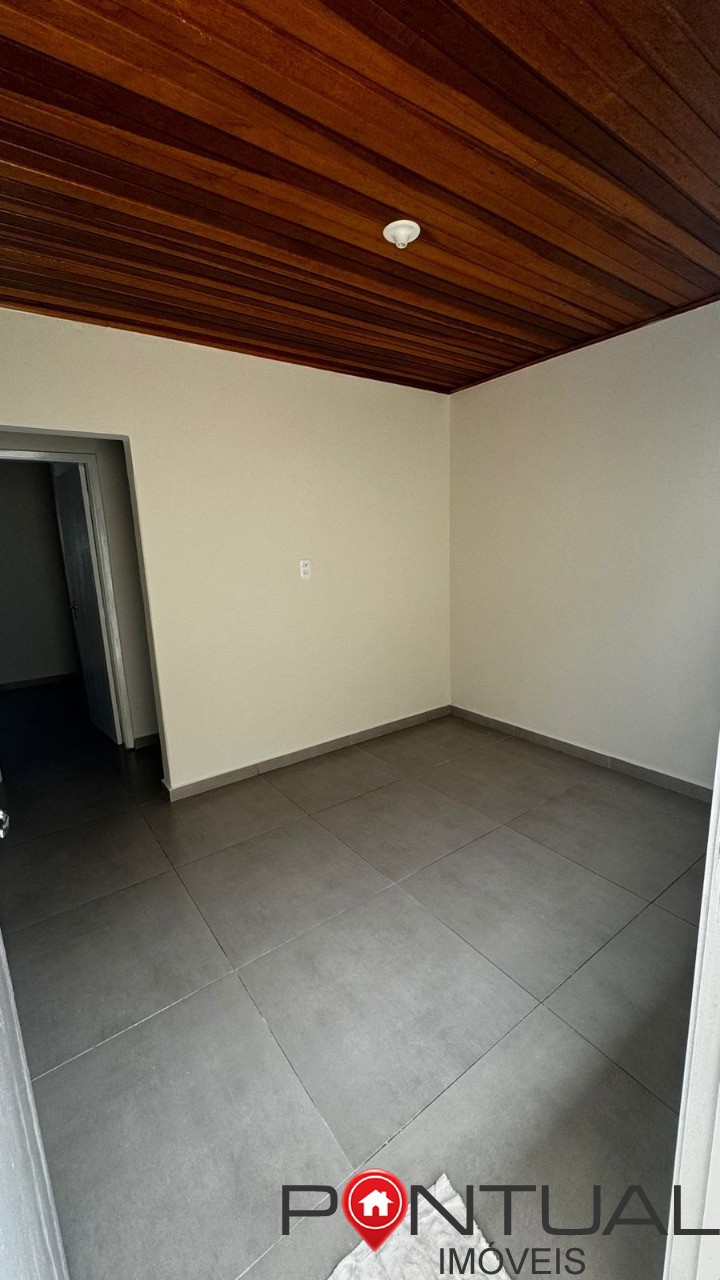 Casa espaçosa à venda em marília próxima ao centro. Venha vi