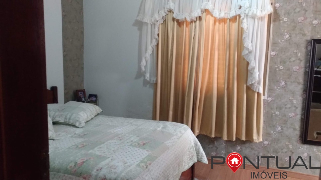Casa à venda em marília na região do jardim bandeirantes. Ve
