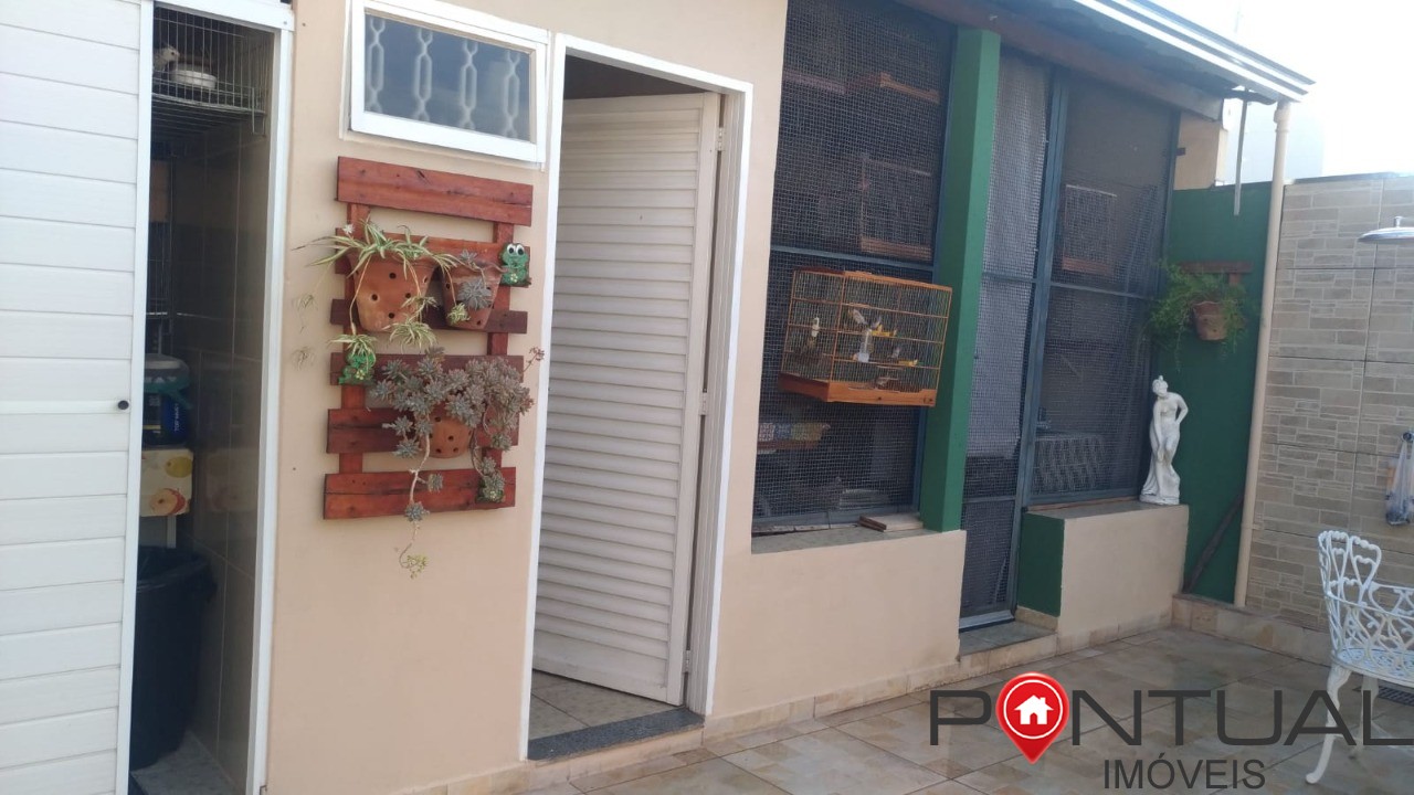 Casa à venda em marília na região do jardim bandeirantes. Ve