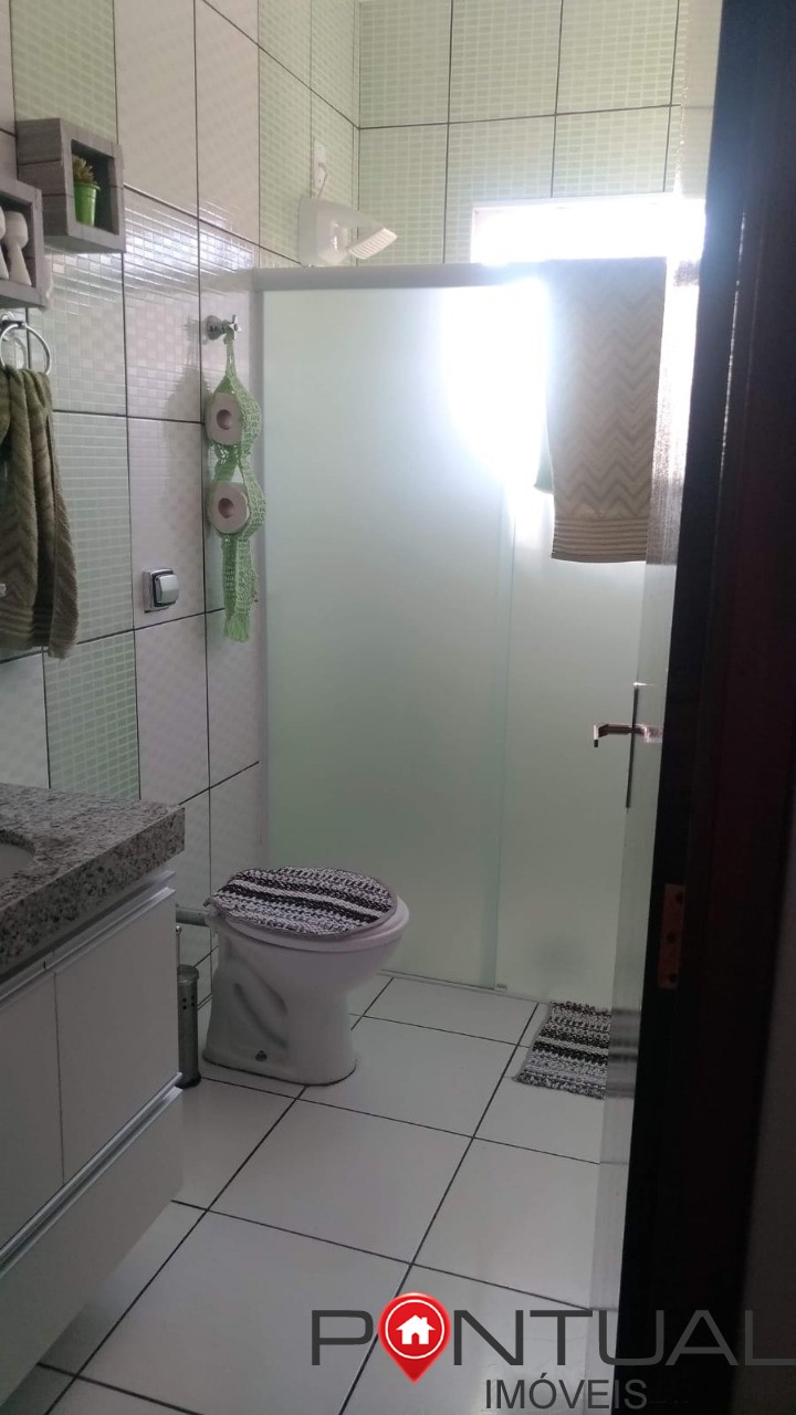 Casa à venda em marília na região do jardim bandeirantes. Ve