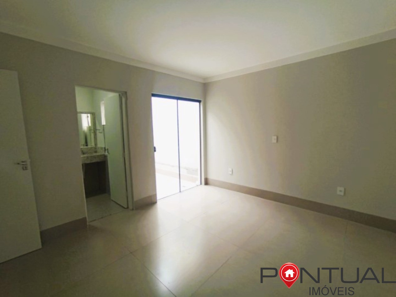 Casa nova a venda na zona norte de marilia. Agende uma visit