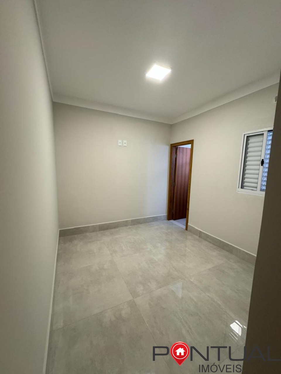 Casa nova à venda em marília-sp no jardim ohara. Venha visit