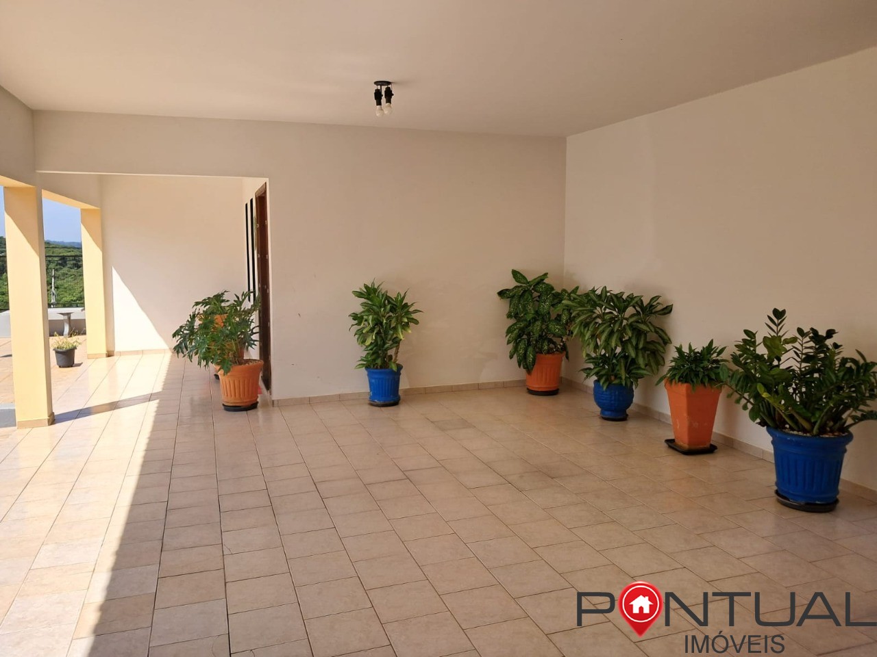 Imperdível casa à venda no Centro de Pompéia-SP: 3 quartos, 1 suíte, 1 sala, 2 vagas de garagem, 387,00 m² de área. - foto 17