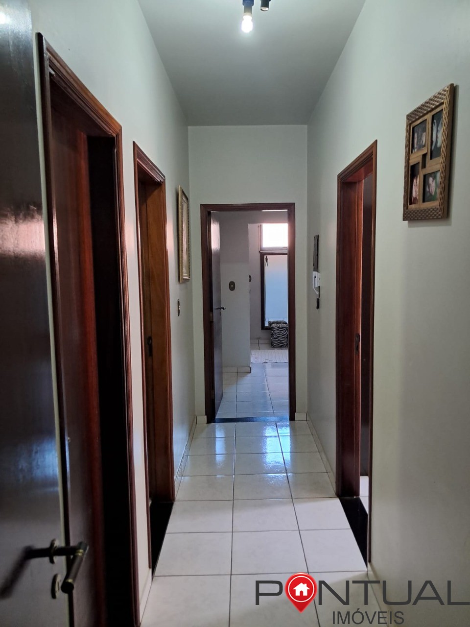 Imperdível casa à venda no Centro de Pompéia-SP: 3 quartos, 1 suíte, 1 sala, 2 vagas de garagem, 387,00 m² de área. - foto 20