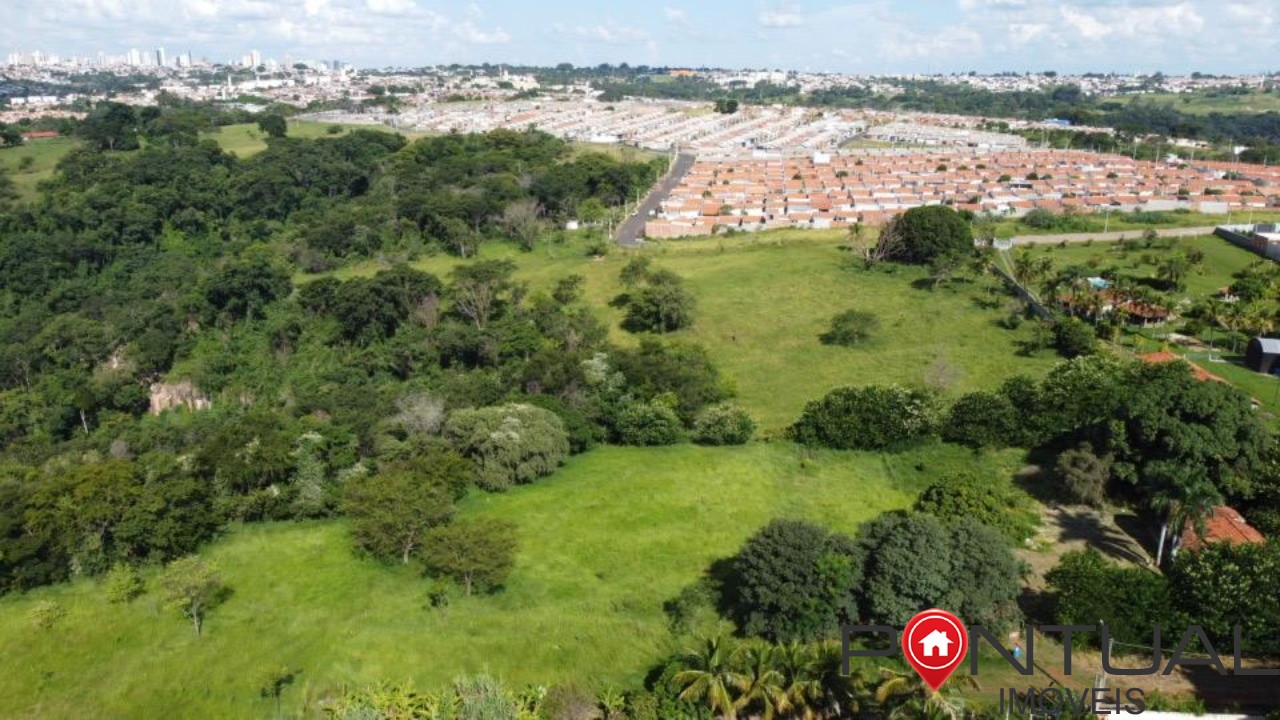 Área com 30.000m2 a venda em marilia. Venha visitar!