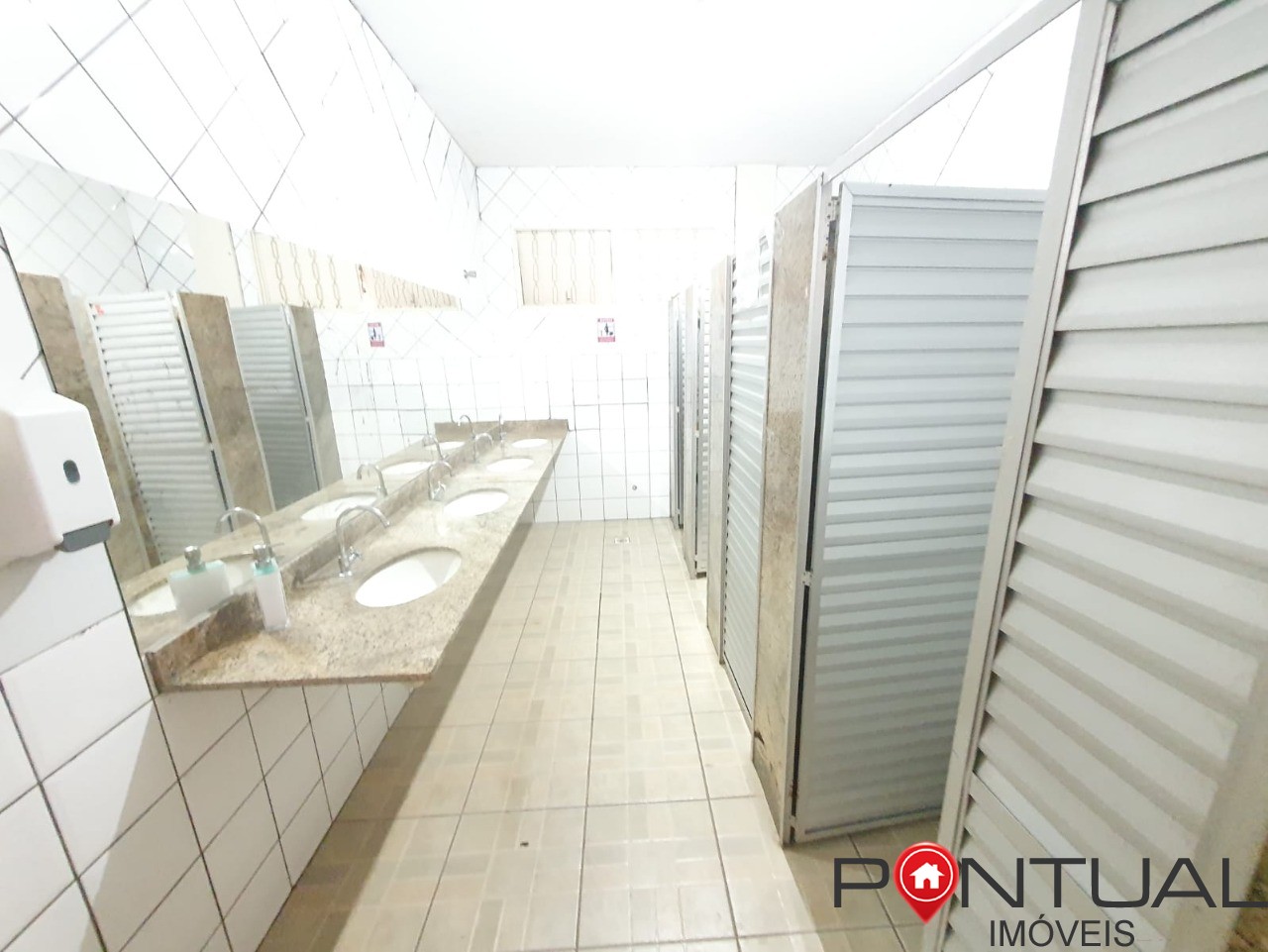 Salão para alugar no Jardim Santa Antonieta em Marília-SP. Venha conhecer!