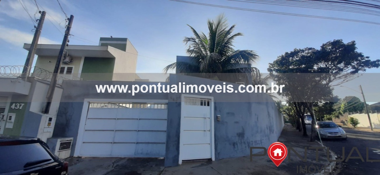 Imperdível oportunidade de adquirir casa com 3 quartos e 3 v