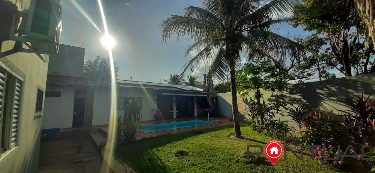 Imperdível oportunidade de adquirir casa com 3 quartos e 3 v