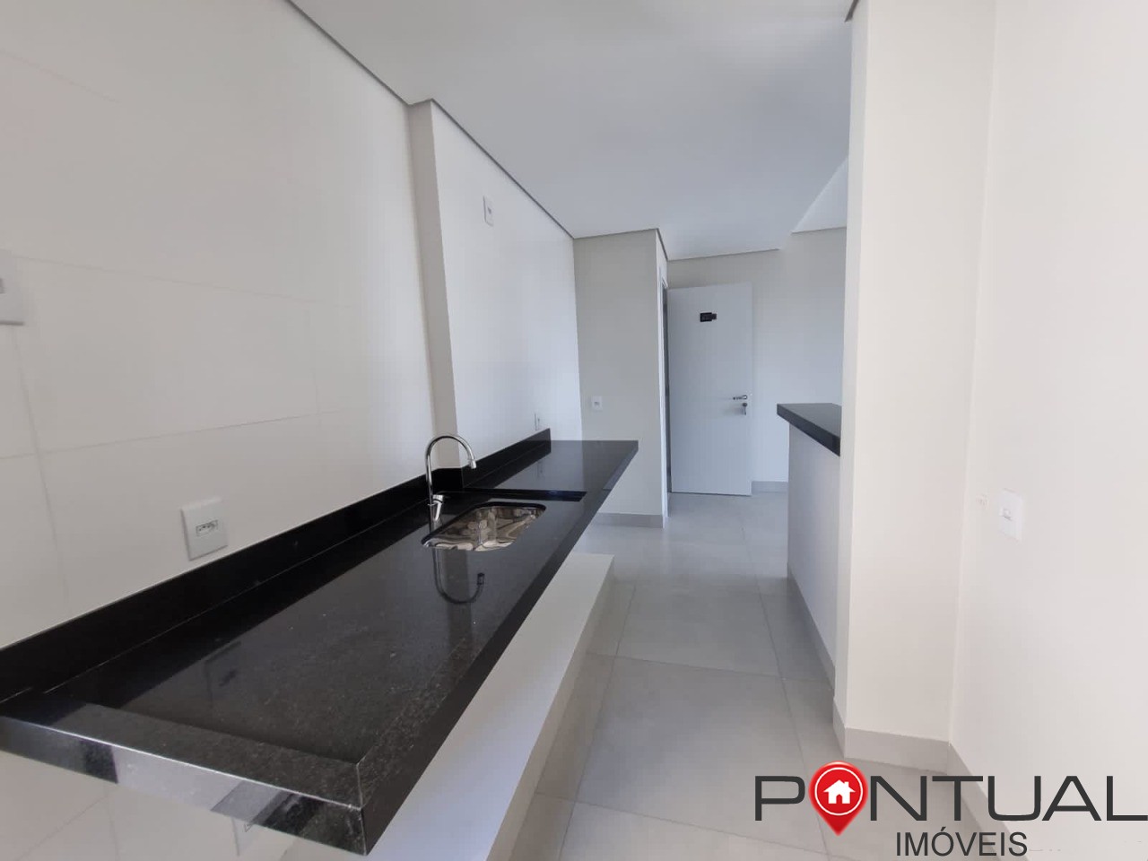 Apartamento de 3 quartos com suíte e 2 vagas na cidade de Marília-SP, bairro Barbosa: saiba mais!