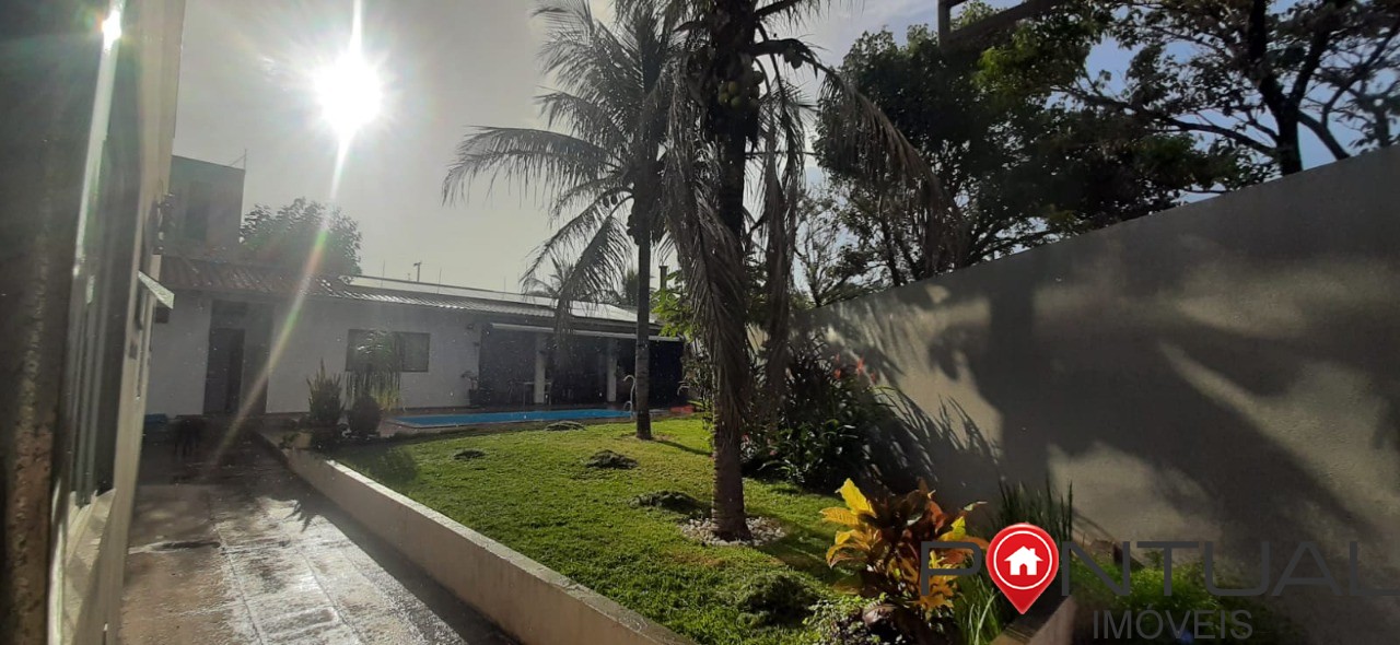 Imperdível oportunidade de adquirir casa com 3 quartos e 3 v