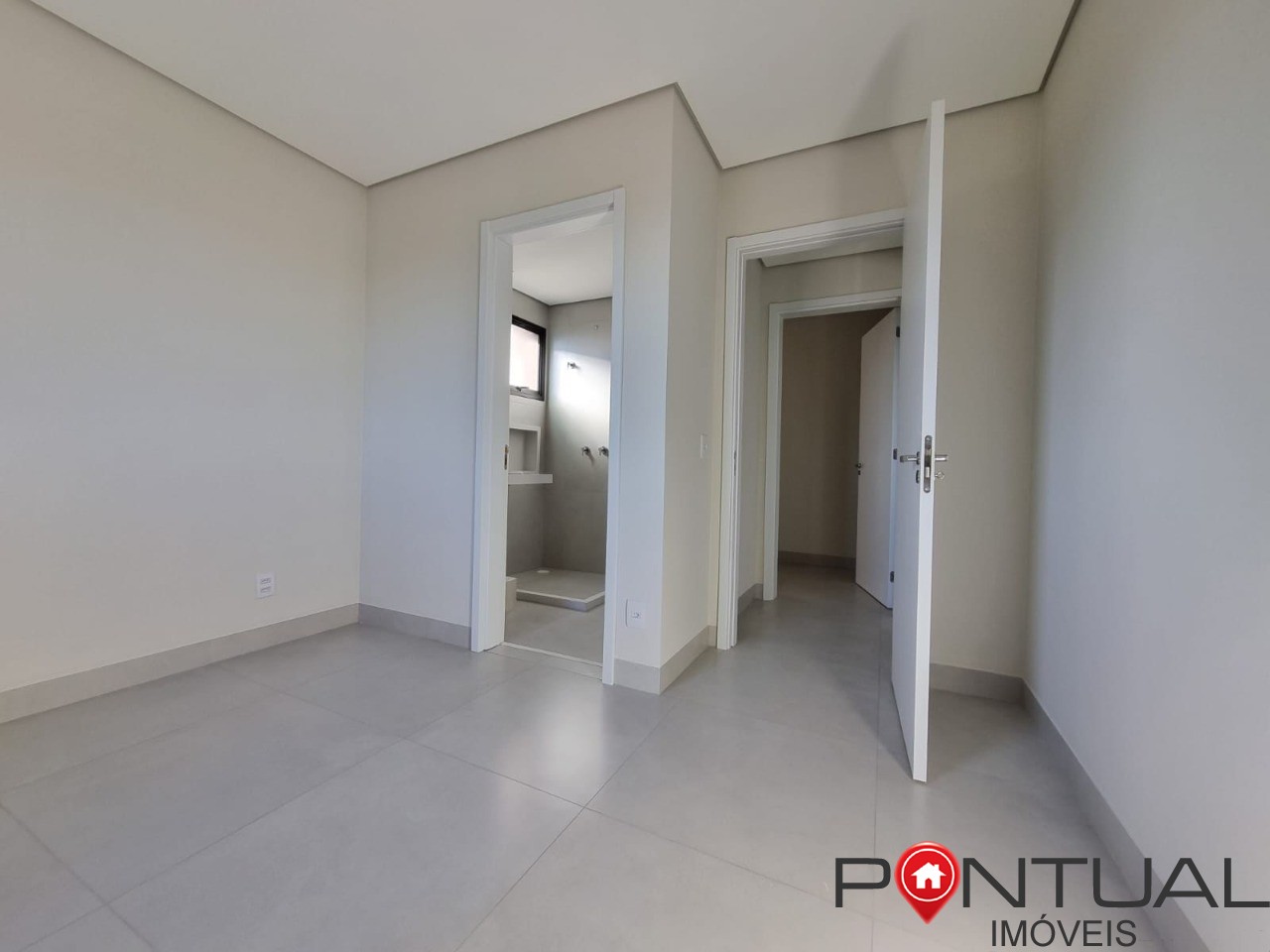 Apartamento de 3 quartos com suíte e 2 vagas na cidade de Marília-SP, bairro Barbosa: saiba mais!