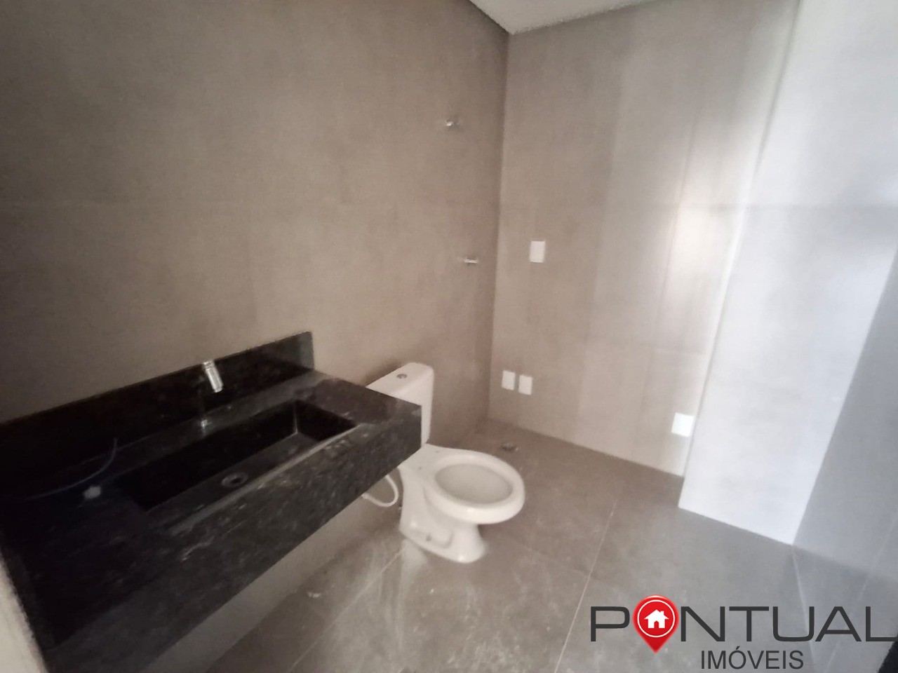Salão Comercial de Alto Padrão para alugar em Marília-SP, no Residencial Vale Verde. Venha conferir!
