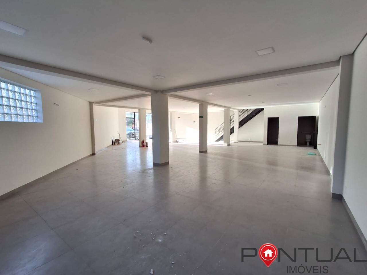 Salão Comercial de Alto Padrão para alugar em Marília-SP, no Residencial Vale Verde. Venha conferir!