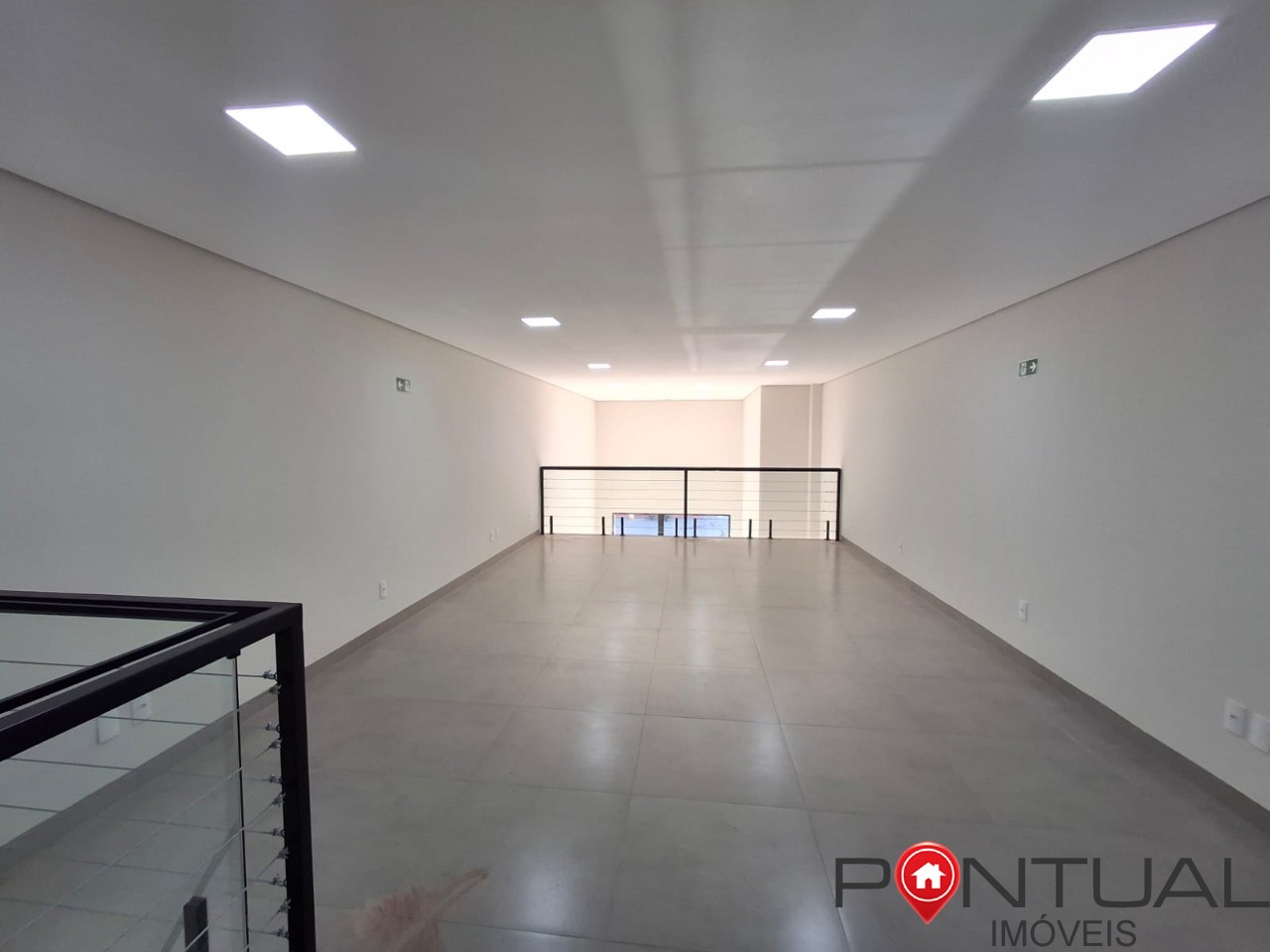 Salão Comercial de Alto Padrão para alugar em Marília-SP, no Residencial Vale Verde. Venha conferir!