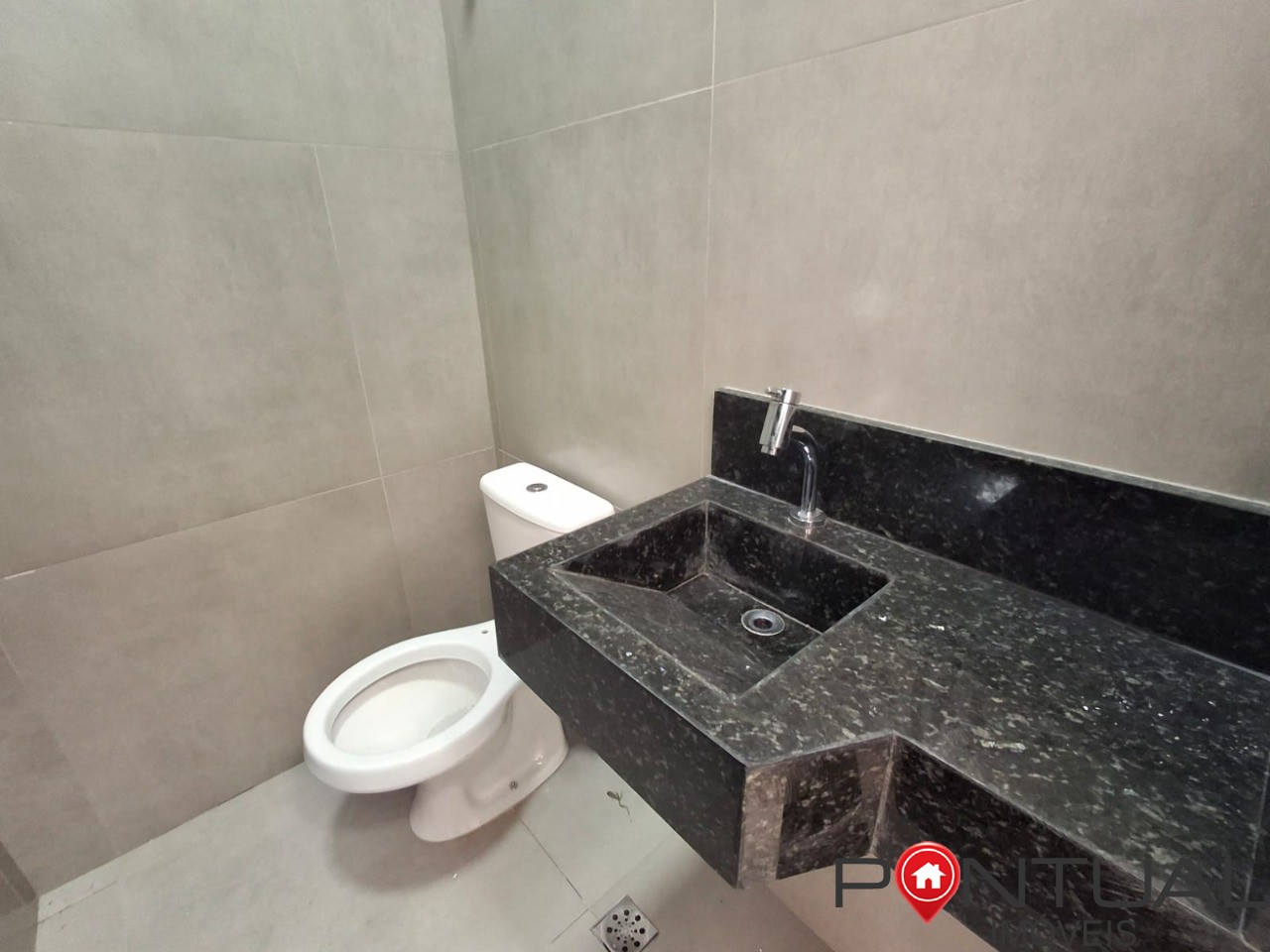 Salão Comercial de Alto Padrão para alugar em Marília-SP, no Residencial Vale Verde. Venha conferir!