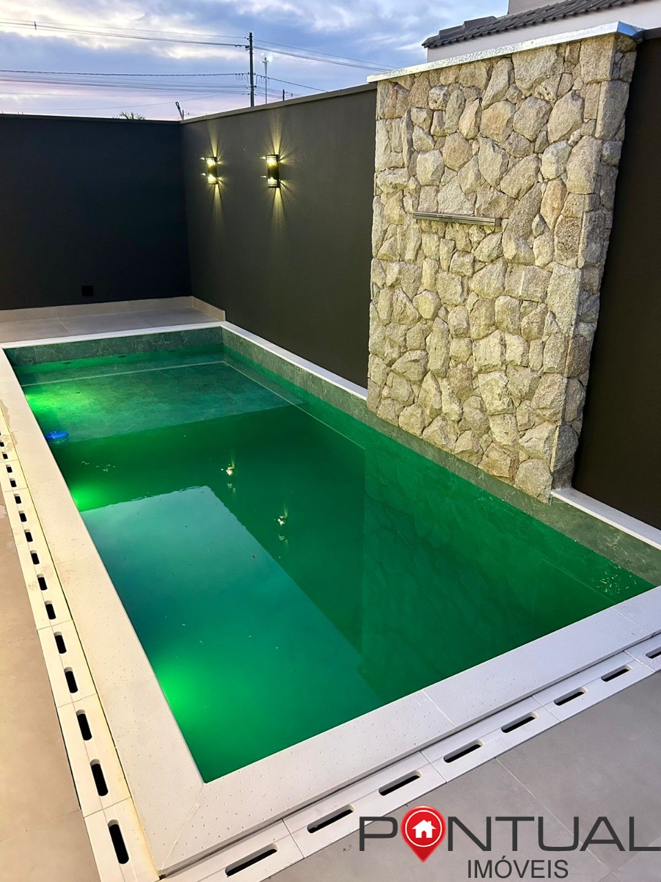 Casa à venda Marília Terras da Fazenda Casa luxo piscina 3 suítes closet aceita permuta Pontual Imóveis - sua imobiliária em Marília de confiança