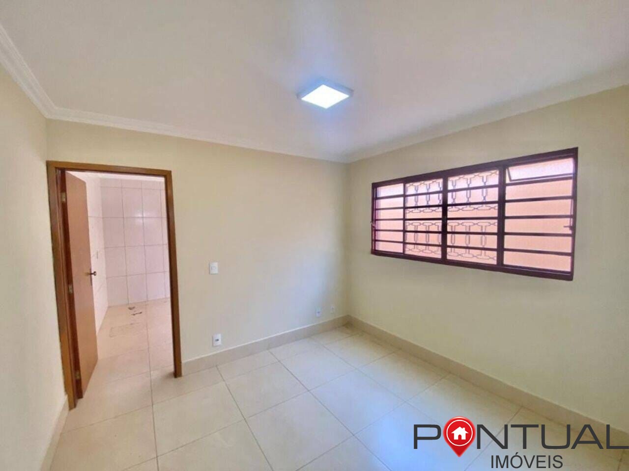 Casa a venda de 3 quartos 1 suíte bairro bassan marília - ve