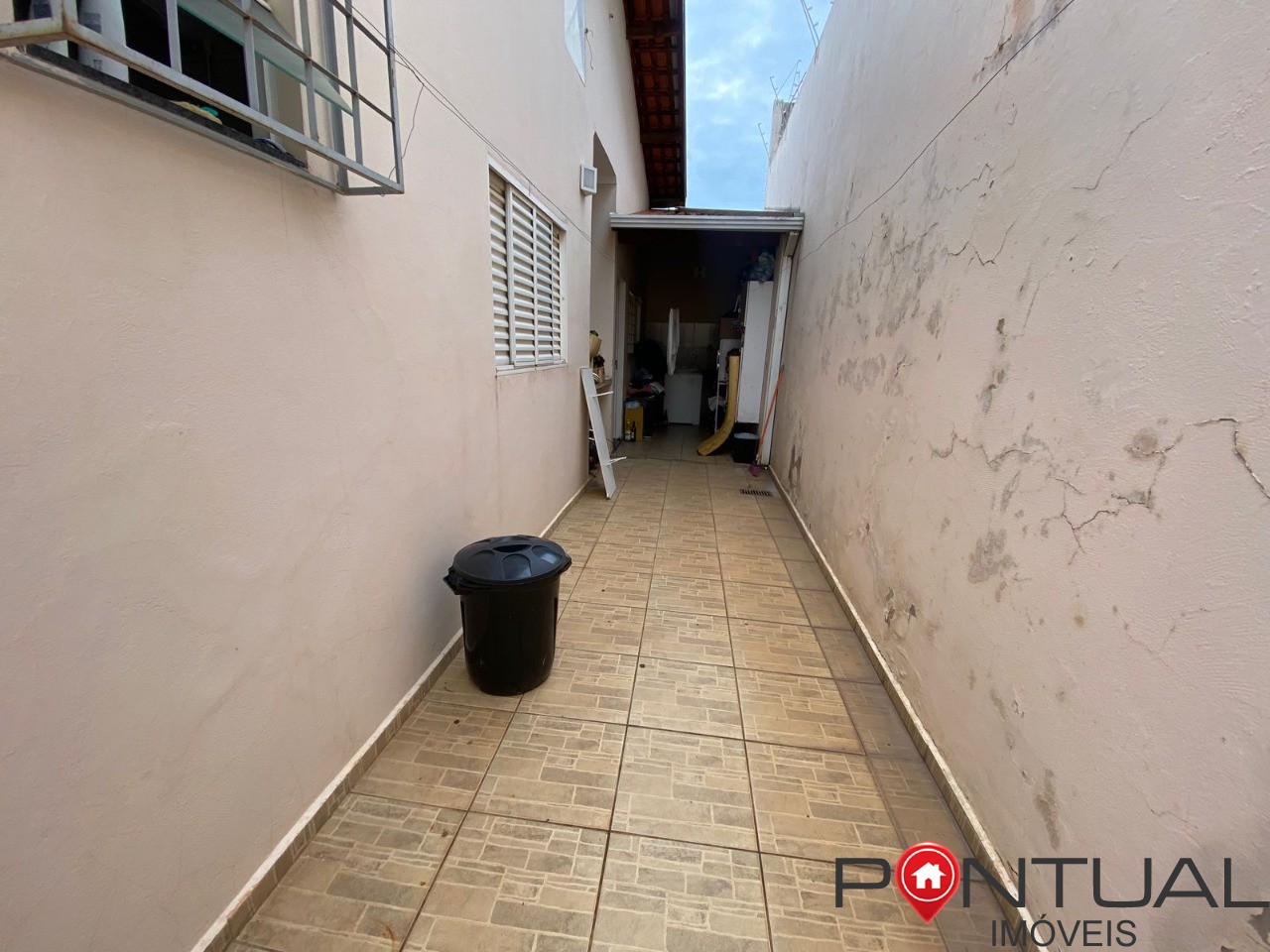 Casa à venda em marília na região do bairro palmital. Agende