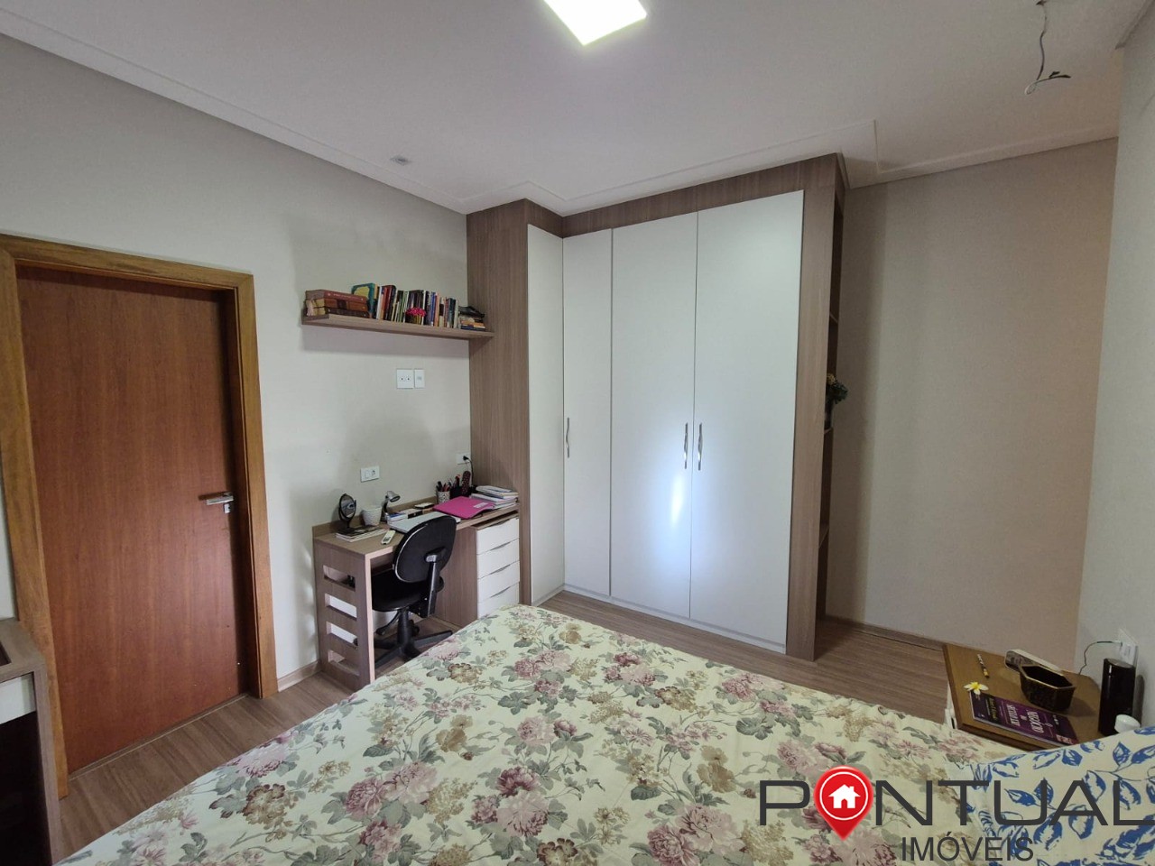 Casa à Venda e Locação no Condominio Terras da Fazenda