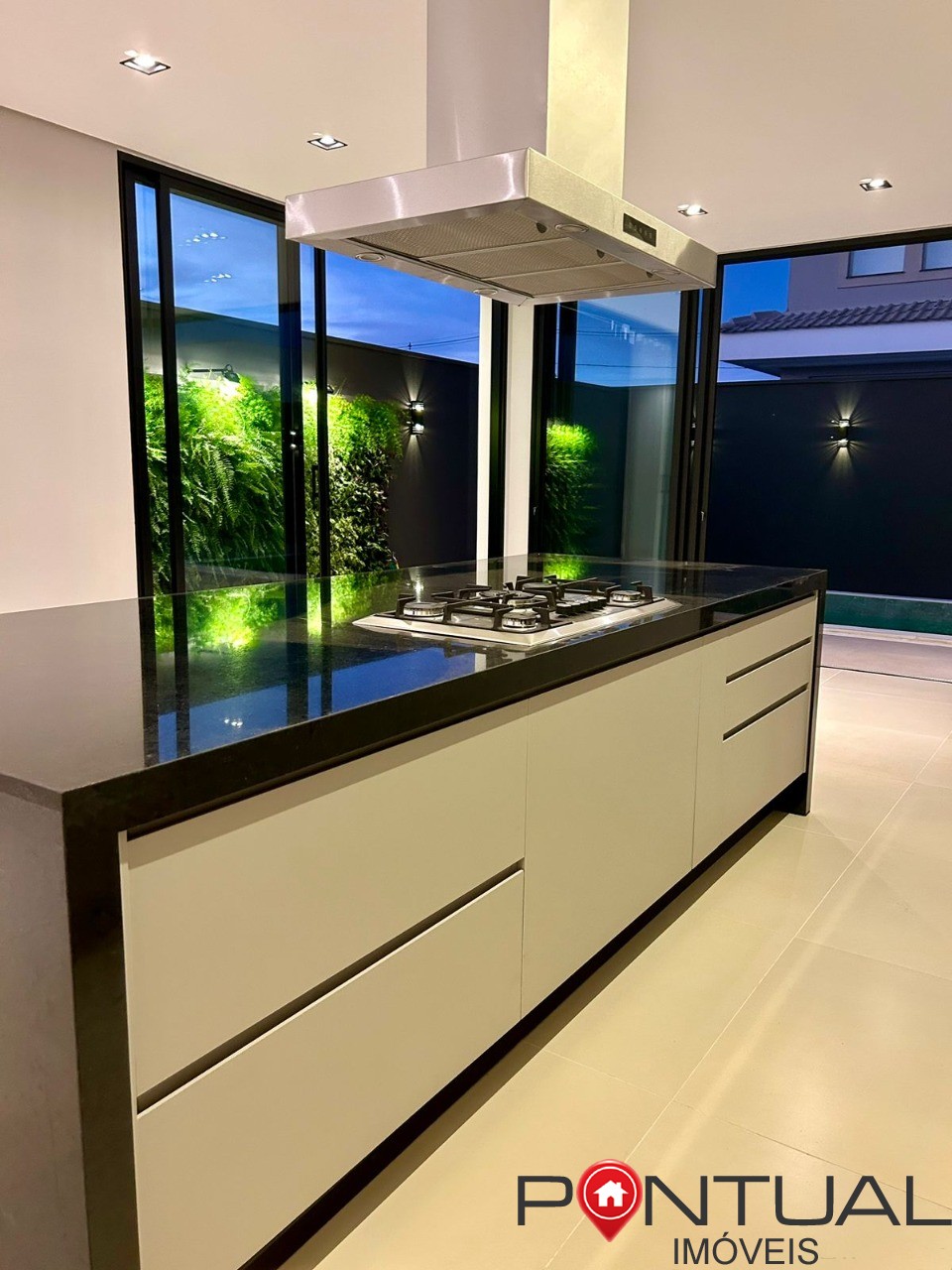 Casa à venda Marília Terras da Fazenda Casa luxo piscina 3 suítes closet aceita permuta Pontual Imóveis - sua imobiliária em Marília de confiança
