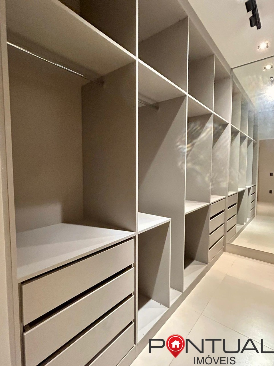 Casa à venda Marília Terras da Fazenda Casa luxo piscina 3 suítes closet aceita permuta Pontual Imóveis - sua imobiliária em Marília de confiança