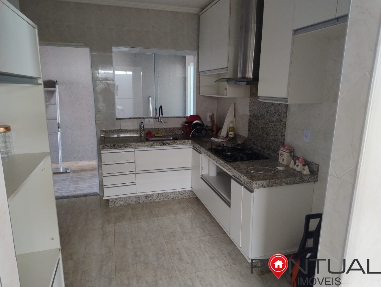 Casa à venda em marília-sp no bairro palmital. Confira!