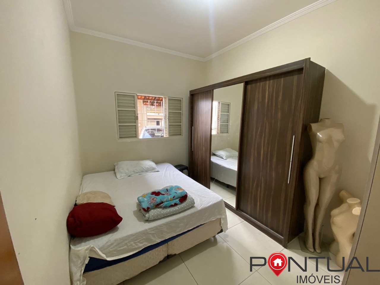 Casa à venda em marília na região do bairro palmital. Agende
