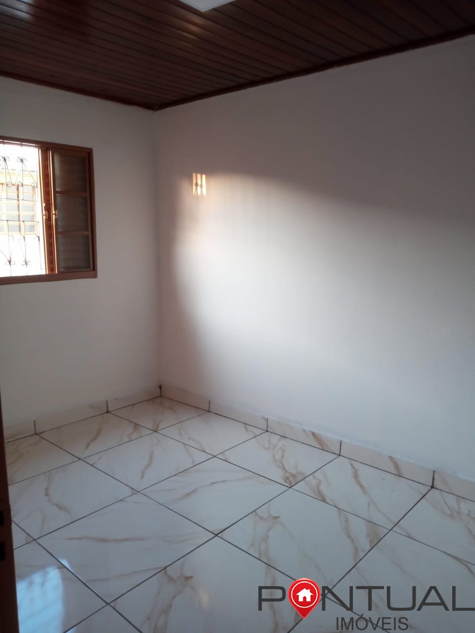 Casa à venda em marília-sp na região do jardim bandeirantes.