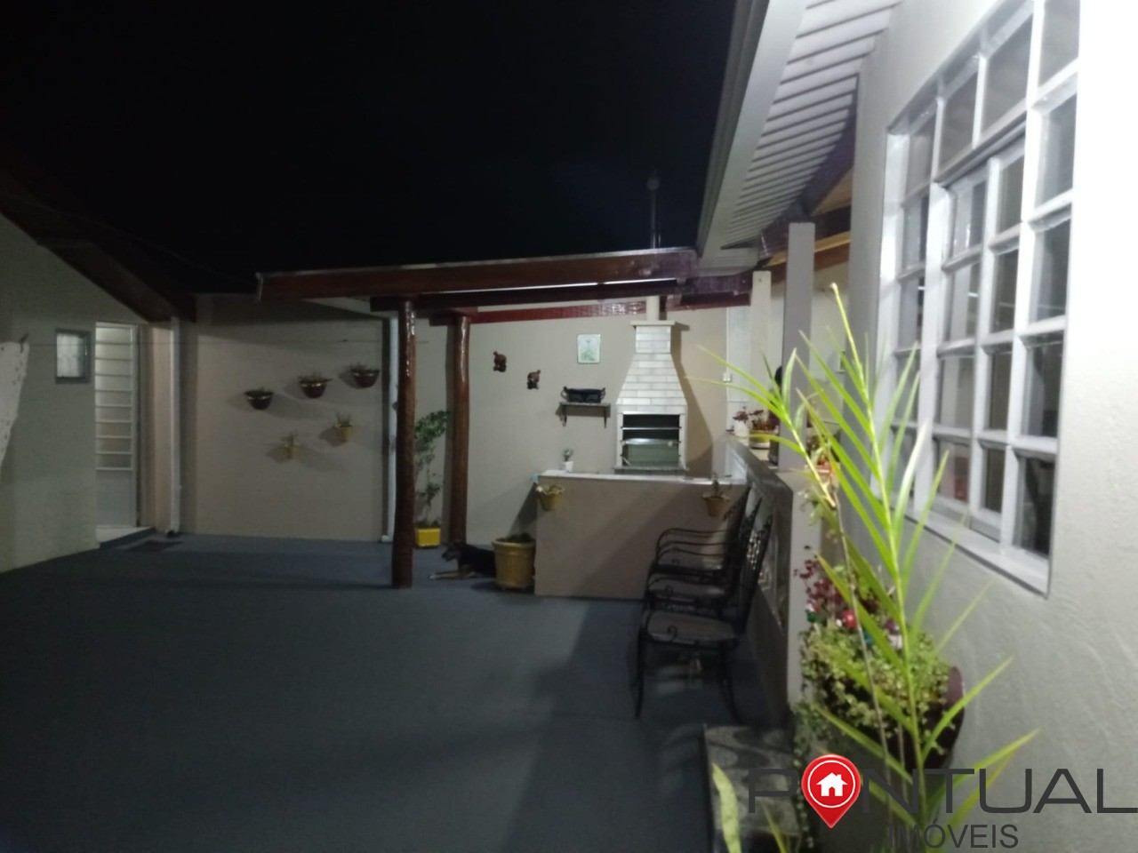 Casa à venda em marília-sp na região do jardim bandeirantes.